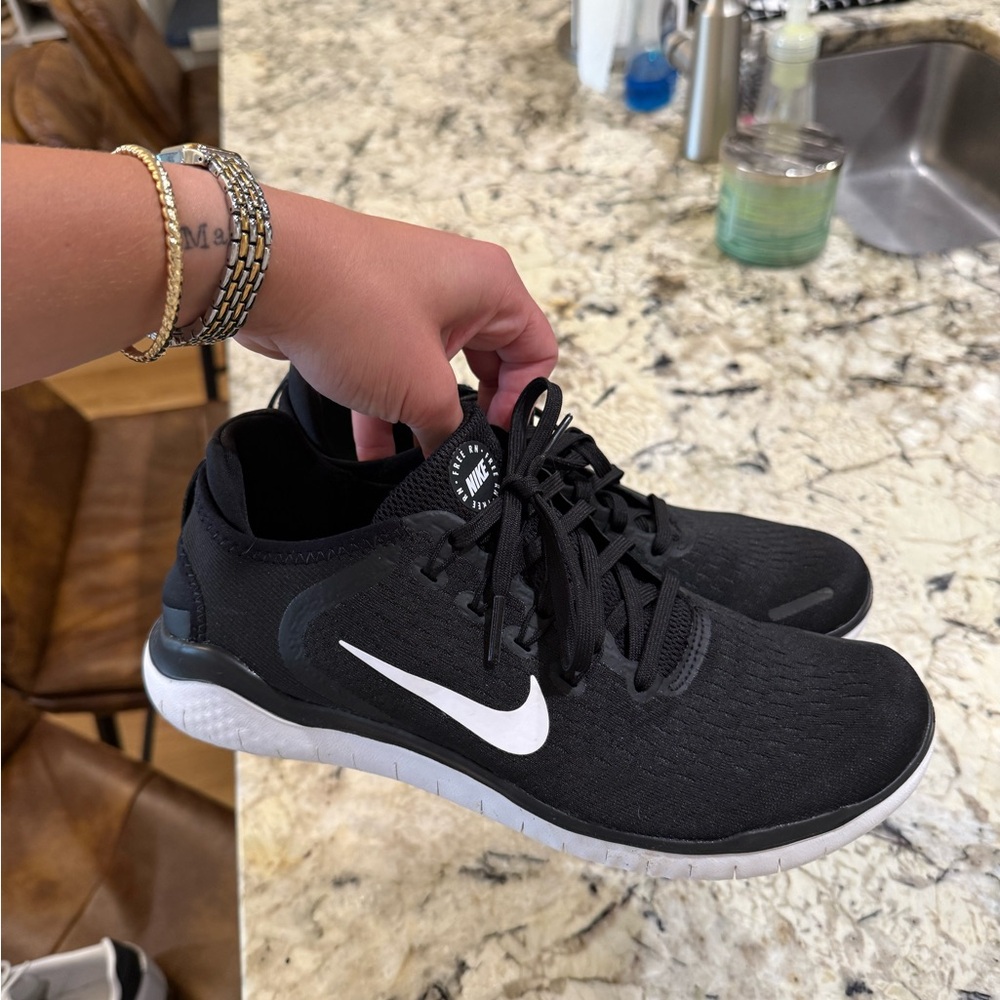 Nike Women's Black Running Sneakers